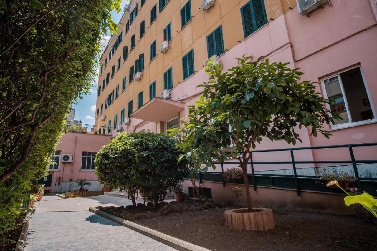 Foresteria Roma Esercito Della Salvezza Exteriör bild