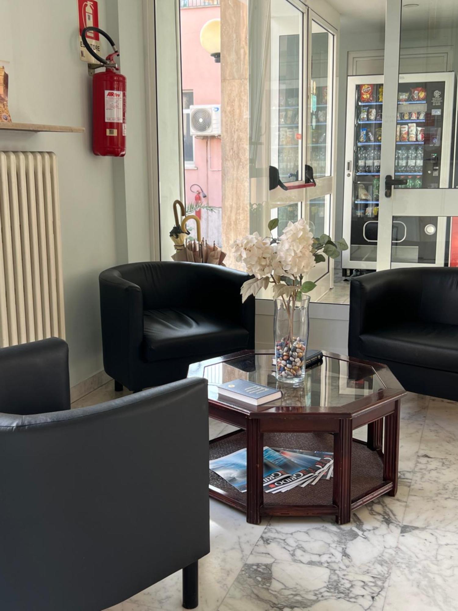 Foresteria Roma Esercito Della Salvezza Exteriör bild