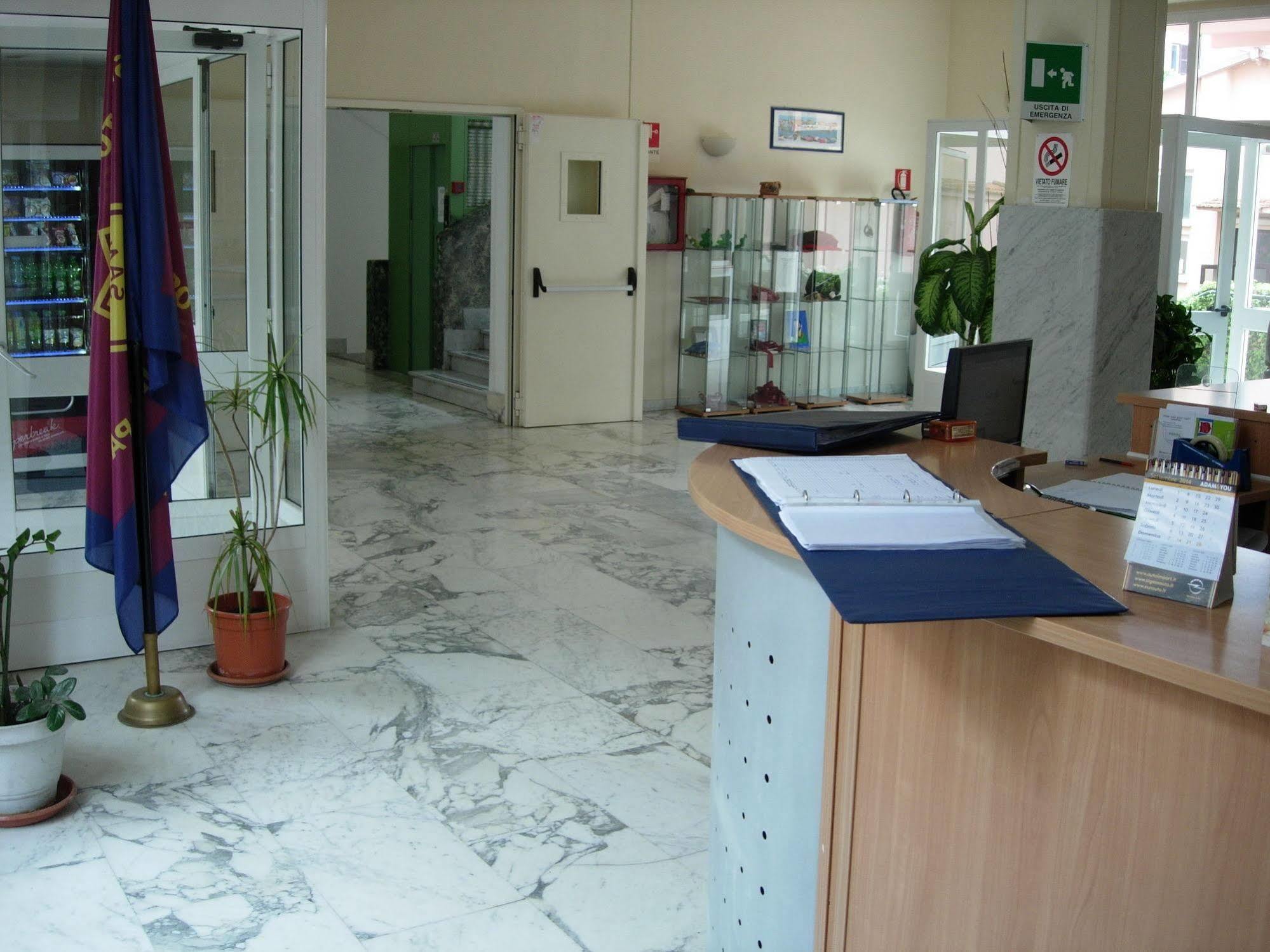 Foresteria Roma Esercito Della Salvezza Exteriör bild