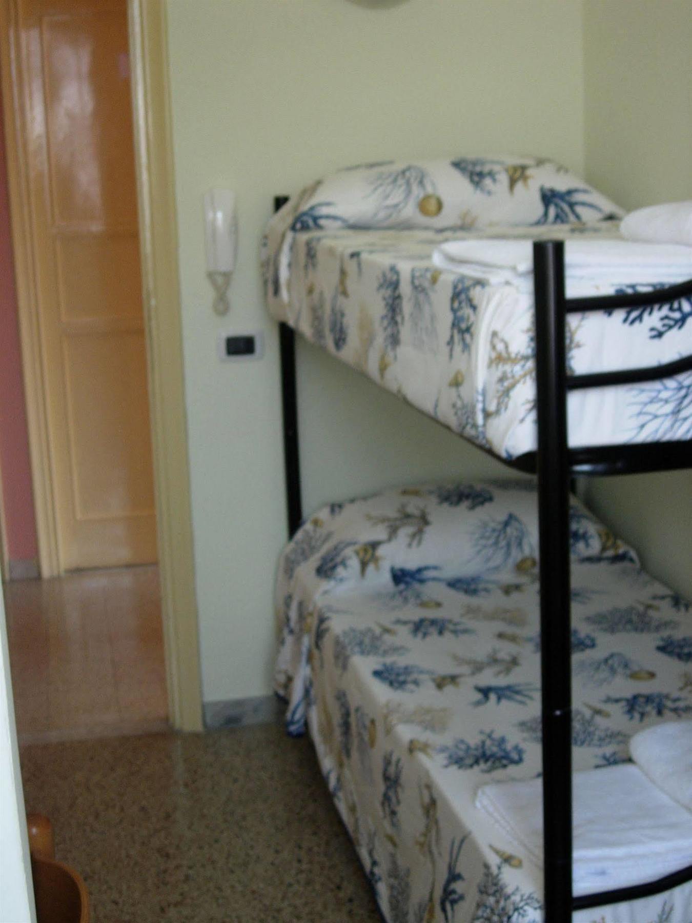 Foresteria Roma Esercito Della Salvezza Exteriör bild